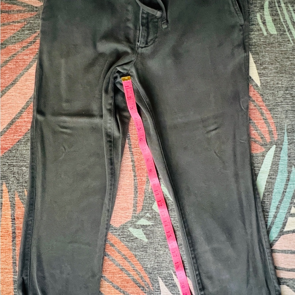 Old Navy Gray Straight-Leg Pants - Picture 6 of 9